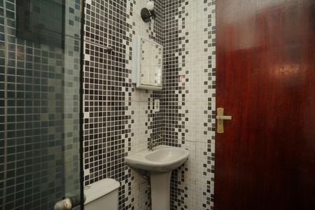Casa para alugar com 72m², 2 quartos e 3 vagasBanheiro Social