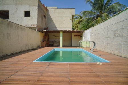 Casa para alugar com 72m², 2 quartos e 3 vagasPiscina