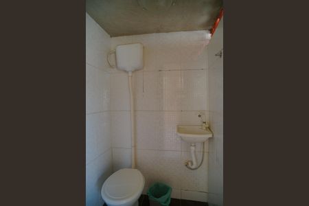 Casa para alugar com 72m², 2 quartos e 3 vagasbanheiro externo