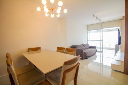 Apartamento à venda com 102m², 3 quartos e 1 vaga Apartamento à venda com 102m², 3 quartos e 1 vagaSala