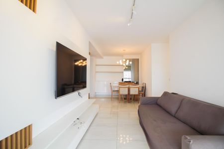 Apartamento à venda com 102m², 3 quartos e 1 vaga Apartamento à venda com 102m², 3 quartos e 1 vagaSala