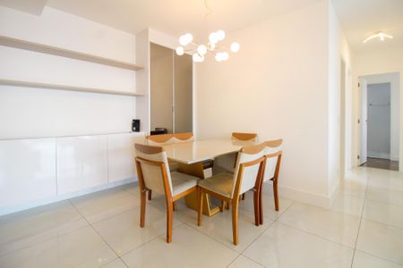 Apartamento à venda com 102m², 3 quartos e 1 vaga Apartamento à venda com 102m², 3 quartos e 1 vagaSala