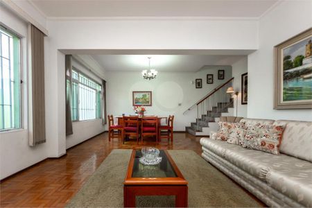 Casa à venda com 4 quartos, 226m² em Vila Isa, São Paulo