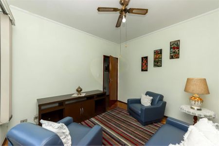 Casa à venda com 4 quartos, 226m² em Vila Isa, São Paulo