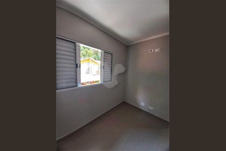 Casa à venda com 3 quartos, 85m² em Vila Castelo, São Paulo