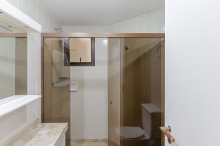 Apartamento à venda com 120m², 4 quartos e 2 vagas Apartamento à venda com 120m², 4 quartos e 2 vagasBanheiro