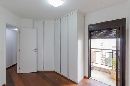 Apartamento à venda com 120m², 4 quartos e 2 vagas Apartamento à venda com 120m², 4 quartos e 2 vagasQuarto 4