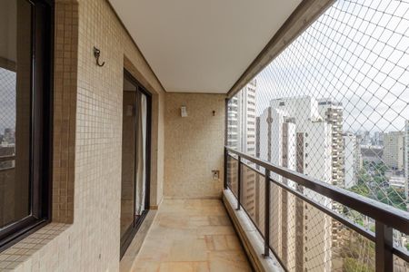 Sacada de apartamento à venda com 4 quartos, 120m² em Indianópolis, São Paulo