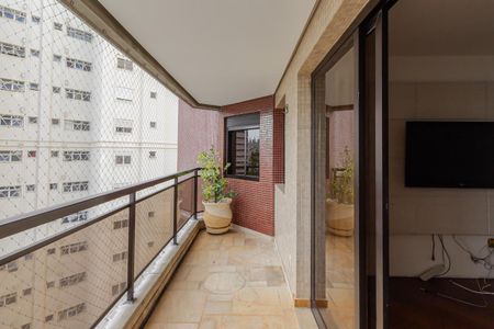 Sacada de apartamento à venda com 4 quartos, 120m² em Indianópolis, São Paulo