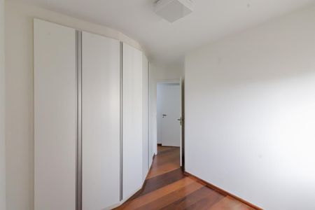 Apartamento à venda com 120m², 4 quartos e 2 vagas Apartamento à venda com 120m², 4 quartos e 2 vagasQuarto 2