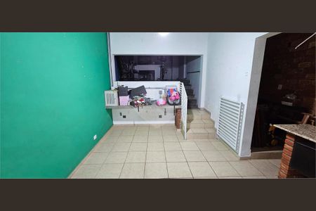Casa à venda com 3 quartos, 130m² em Vila Mazzei, São Paulo