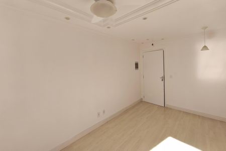 Sala de apartamento para alugar com 2 quartos, 27m² em Residencial Cosmos, Campinas