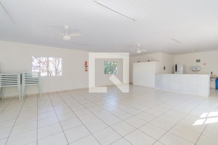 Apartamento para alugar com 27m², 2 quartos e 1 vaga Apartamento para alugar com 27m², 2 quartos e 1 vagaÁrea comum - Salão de festas