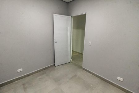 Quarto  de casa para alugar com 1 quarto, 65m² em Parque Pinheiros, Taboão da Serra