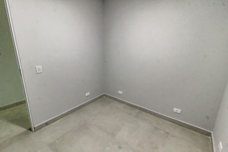 Quarto  de casa para alugar com 1 quarto, 65m² em Parque Pinheiros, Taboão da Serra