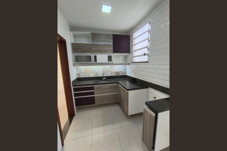 Apartamento à venda com 80m², 3 quartos e sem vaga
