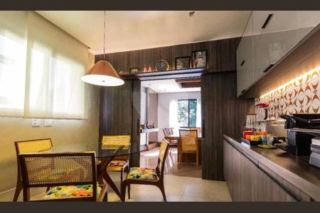 Apartamento à venda com 199m², 4 quartos e 3 vagas