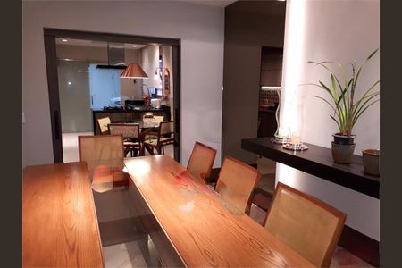Apartamento à venda com 4 quartos, 199m² em Campo Belo, São Paulo