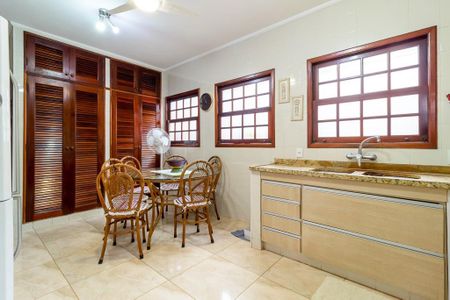 Casa à venda com 4 quartos, 350m² em Jacarepaguá, Rio de Janeiro
