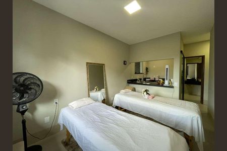 Casa à venda com 3 quartos, 270m² em Ouro Preto, Belo Horizonte