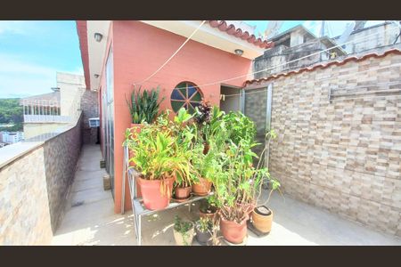 Apartamento à venda com 64m², 2 quartos e 1 vaga