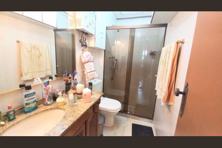 Apartamento à venda com 64m², 2 quartos e 1 vaga