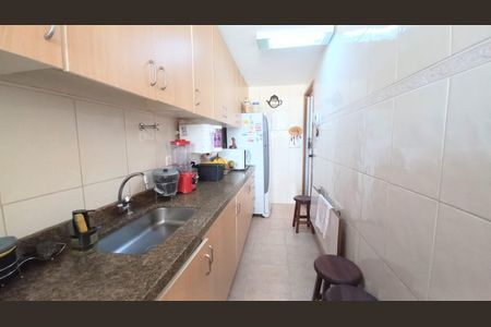 Apartamento à venda com 64m², 2 quartos e 1 vaga