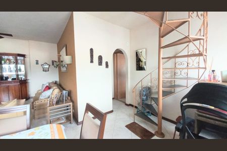 Apartamento à venda com 64m², 2 quartos e 1 vaga