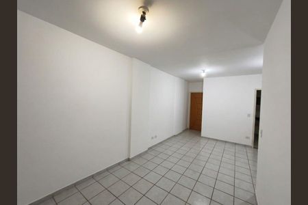 Sala de apartamento para alugar com 3 quartos, 80m² em Vila dos Alpes, Goiânia