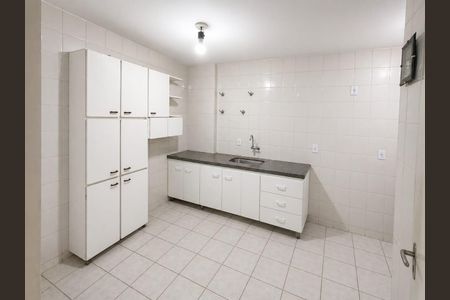 Cozinha de apartamento para alugar com 3 quartos, 80m² em Vila dos Alpes, Goiânia