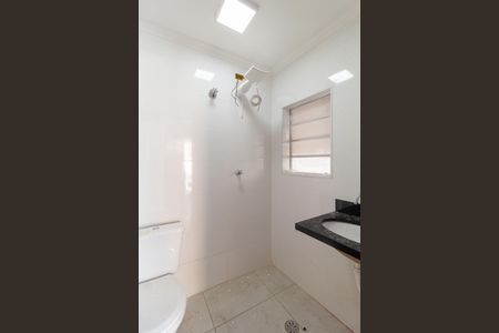 Casa para alugar com 130m², 3 quartos e 2 vagasBanheiro 