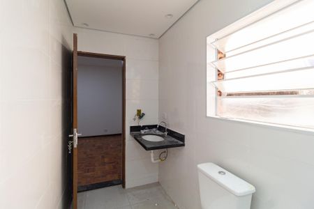 Casa para alugar com 130m², 3 quartos e 2 vagasBanheiro da suíte