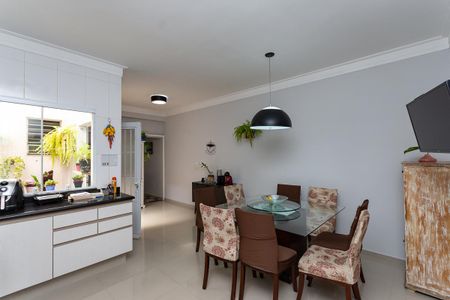 Casa para alugar com 230m², 2 quartos e 2 vagasSala de Jantar