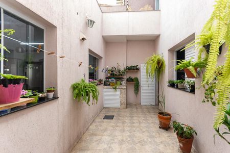 Casa para alugar com 230m², 2 quartos e 2 vagasJardim