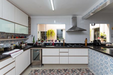 Casa para alugar com 230m², 2 quartos e 2 vagasCozinha Americana