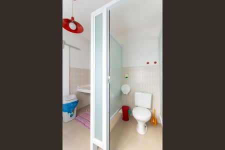 Casa para alugar com 230m², 2 quartos e 2 vagasBanheiro do Salão Supeiror