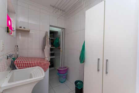 Casa para alugar com 230m², 2 quartos e 2 vagasÁrea de Serviço