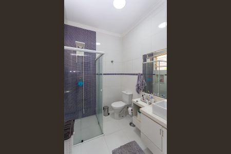 Casa para alugar com 230m², 2 quartos e 2 vagasBanheiro Social