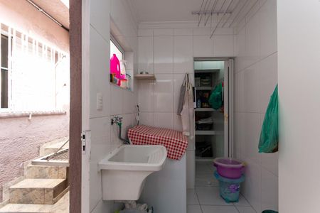 Casa para alugar com 230m², 2 quartos e 2 vagasÁrea de Serviço