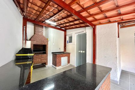 Apartamento para alugar com 68m², 1 quarto e 2 vagas Apartamento para alugar com 68m², 1 quarto e 2 vagasÁrea comum - Churrasqueira