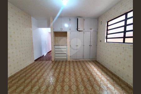 Casa à venda com 3 quartos, 119m² em Jardim Teresa, São Paulo
