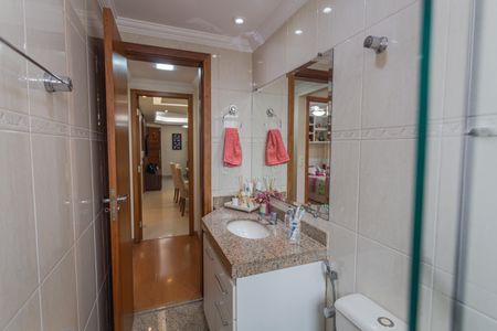Apartamento para alugar com 170m², 3 quartos e 2 vagas Apartamento para alugar com 170m², 3 quartos e 2 vagasBanheiro Social