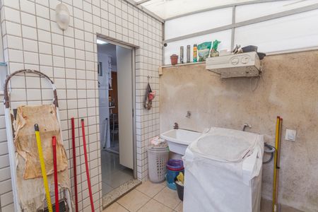 Apartamento para alugar com 170m², 3 quartos e 2 vagas Apartamento para alugar com 170m², 3 quartos e 2 vagasÁrea de Serviço
