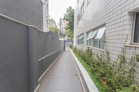 Apartamento para alugar com 170m², 3 quartos e 2 vagas Apartamento para alugar com 170m², 3 quartos e 2 vagasHall de entrada