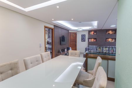 Apartamento para alugar com 170m², 3 quartos e 2 vagas Apartamento para alugar com 170m², 3 quartos e 2 vagasSala