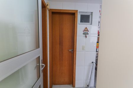 Apartamento para alugar com 170m², 3 quartos e 2 vagas Apartamento para alugar com 170m², 3 quartos e 2 vagasBanheiro de serviço