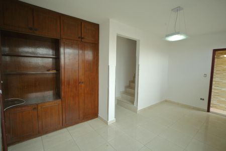 Sala de casa para alugar com 3 quartos, 159m² em Anchieta, São Bernardo do Campo