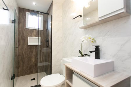Apartamento para alugar com 43m², 2 quartos e 1 vaga Apartamento para alugar com 43m², 2 quartos e 1 vagaBanheiro
