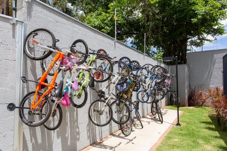 Apartamento para alugar com 43m², 2 quartos e 1 vaga Apartamento para alugar com 43m², 2 quartos e 1 vagaÁrea comum - Bicicletário