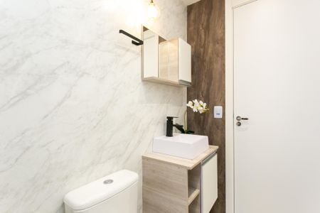 Apartamento para alugar com 43m², 2 quartos e 1 vaga Apartamento para alugar com 43m², 2 quartos e 1 vagaBanheiro